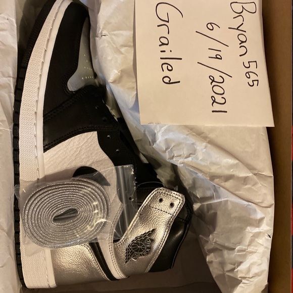 Jordan 1 Silver Toe - Picture 4 of 5